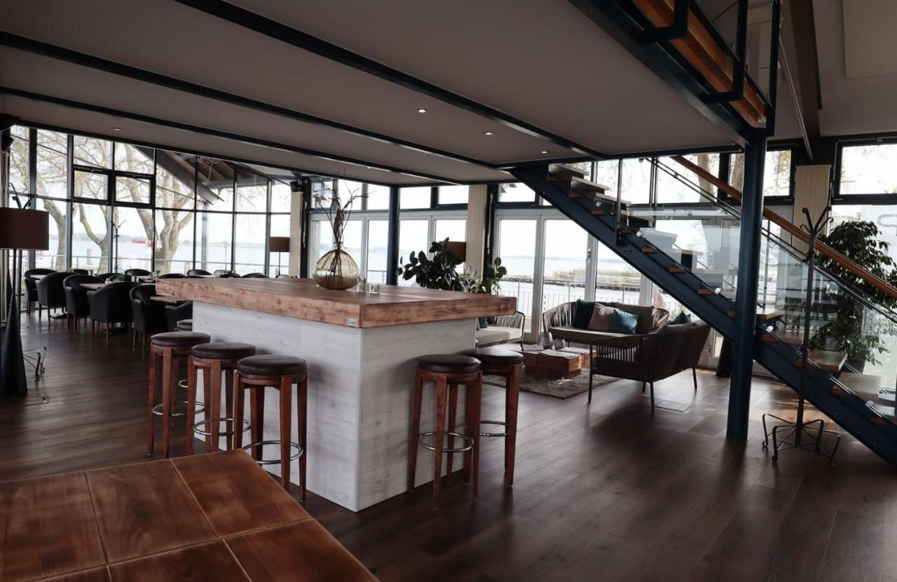 Hotel & Restaurant Utkiek 그라이프스발트 외부 사진